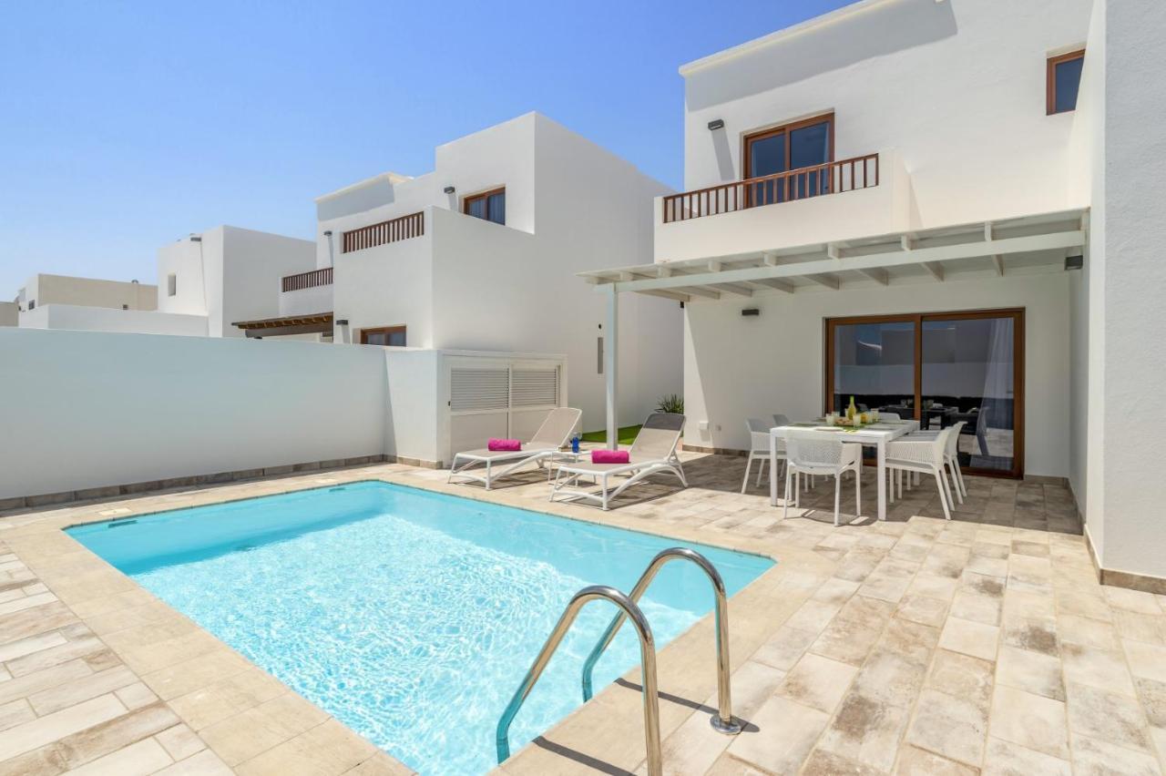 Villa Alicia By Villa Plus Playa Blanca  Luaran gambar